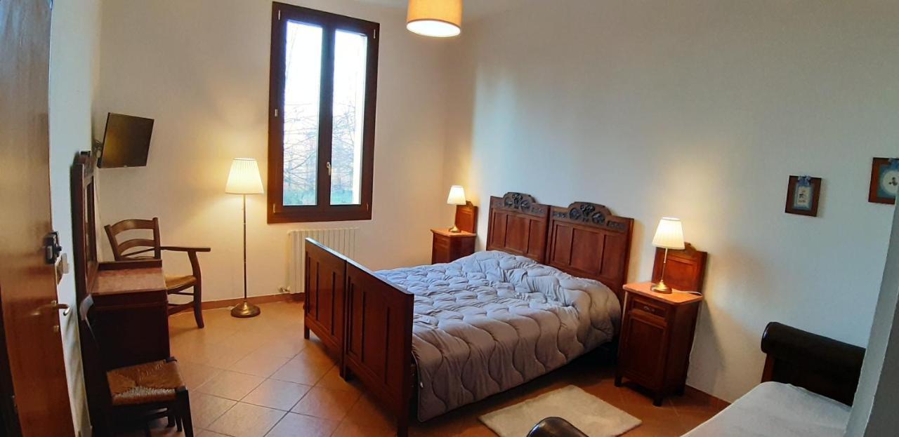 La Torre Di Longara Bed & Breakfast Calderara di Reno Luaran gambar