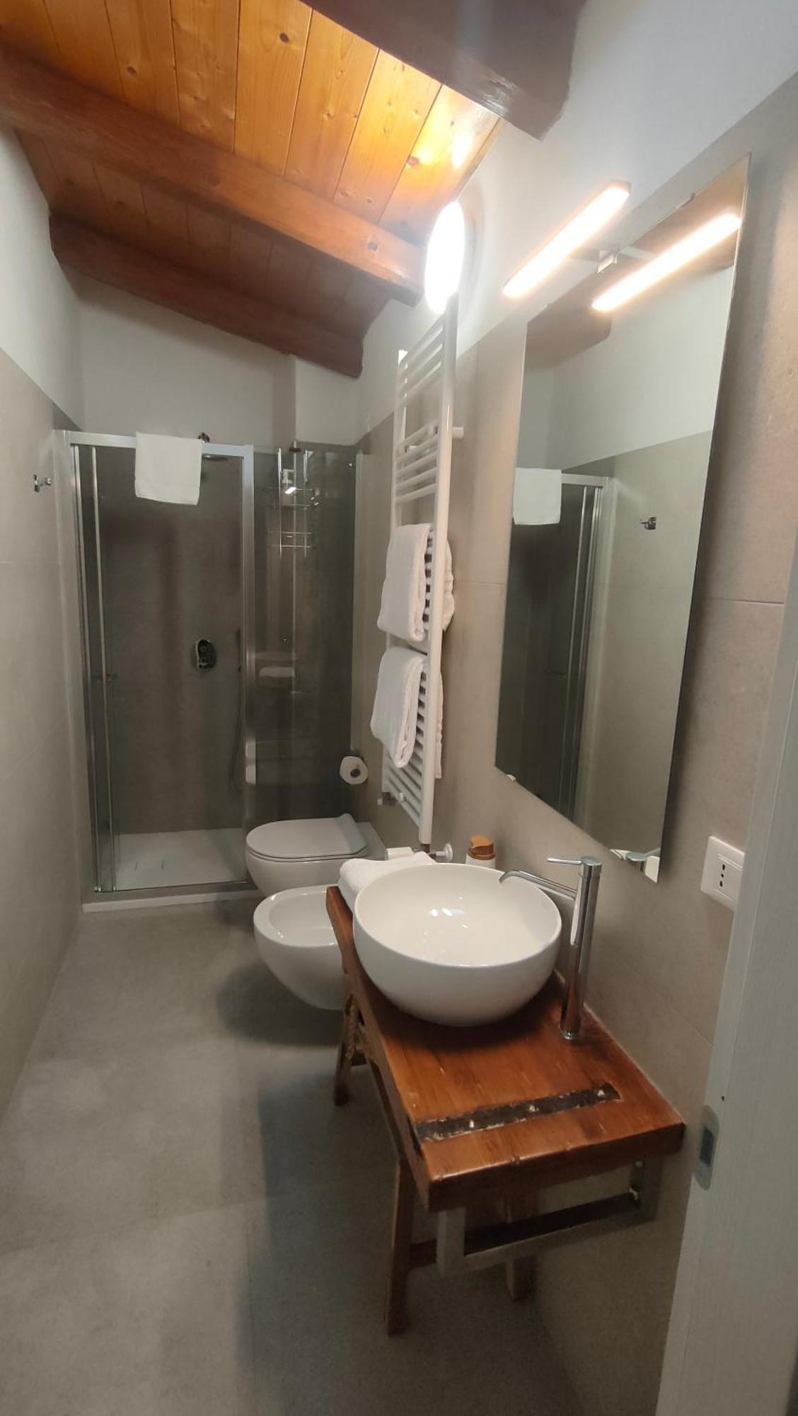 La Torre Di Longara Bed & Breakfast Calderara di Reno Luaran gambar