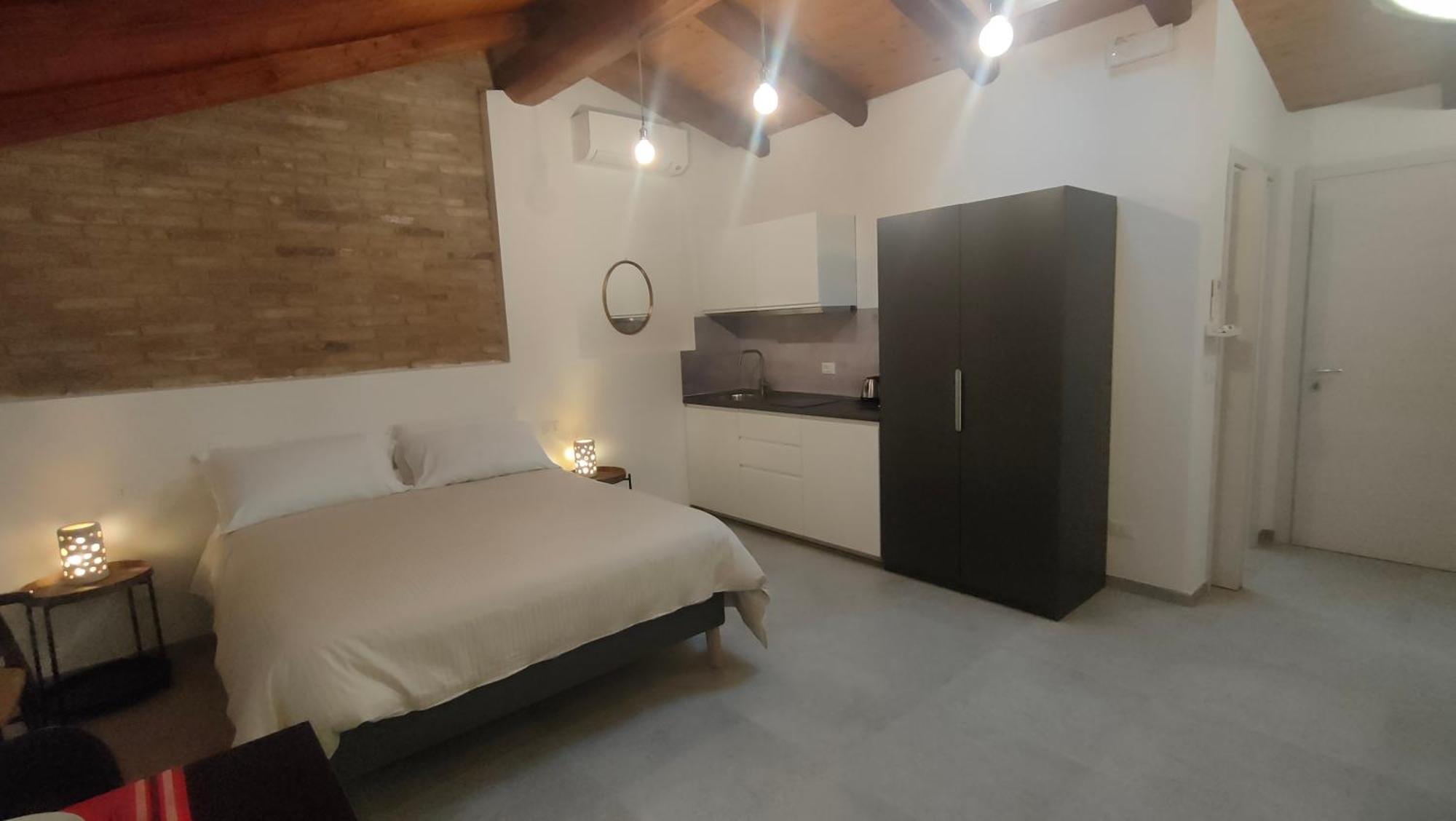 La Torre Di Longara Bed & Breakfast Calderara di Reno Luaran gambar